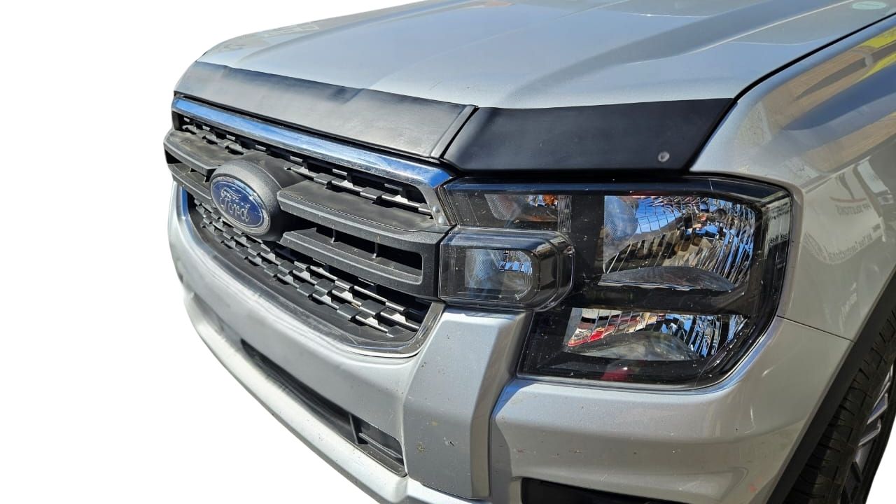 RANGER NEXT Bonnet guard Ford Ranger / Everest 2023- (Stick On)