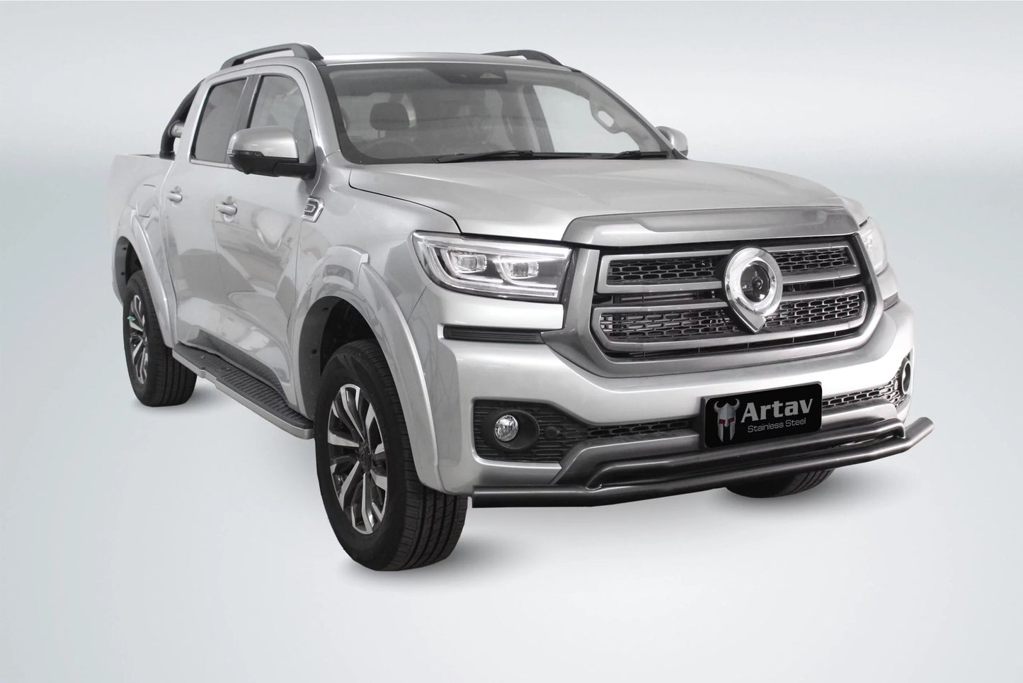 GWM P300 Front Styling Bar Black