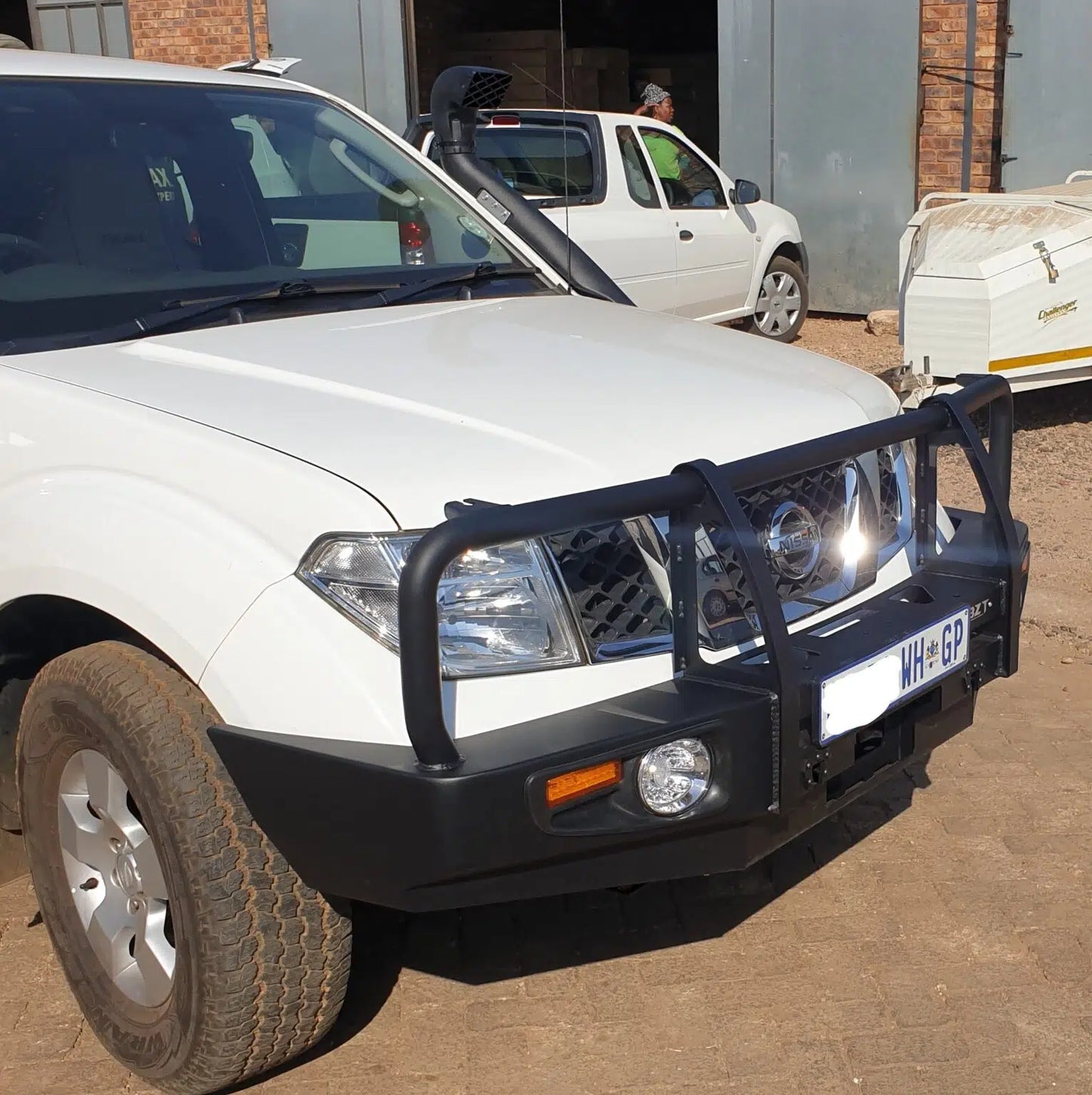 Nissan Navara 2.5 Diesel Thai Spec BZT Front Bumper (Vin Number: MNT)